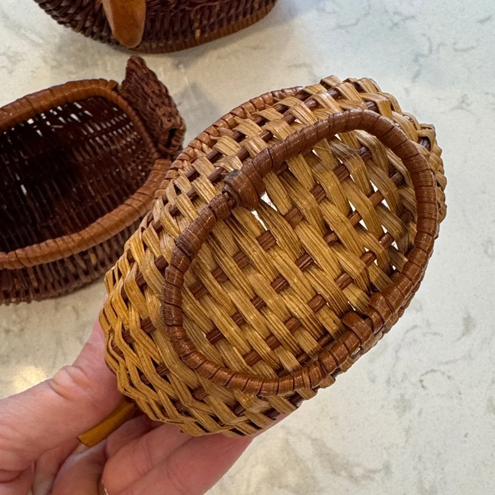 Swan Duck Woven Handcrafted Nesting Brown Wicker Basket Set of 3
